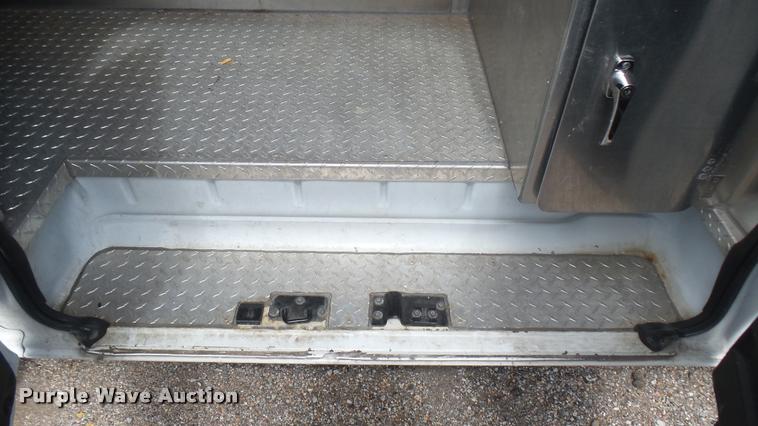 image for item DB3412 2009 Chevrolet Express 2500 Cargo animal control van