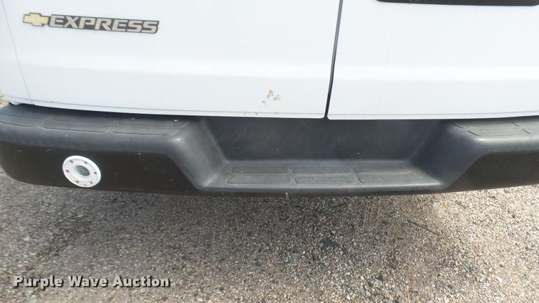 image for item DB3412 2009 Chevrolet Express 2500 Cargo animal control van