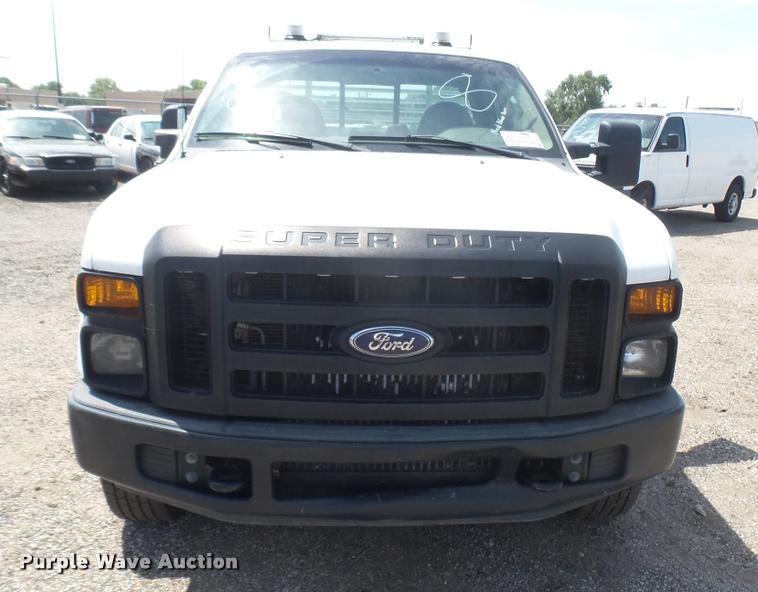 image for item DB3413 2008 Ford F250 Super Duty XL SuperCab utility bed pickup truck