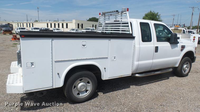 image for item DB3413 2008 Ford F250 Super Duty XL SuperCab utility bed pickup truck