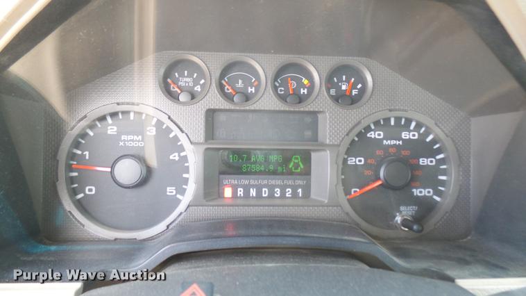 image for item DB3413 2008 Ford F250 Super Duty XL SuperCab utility bed pickup truck