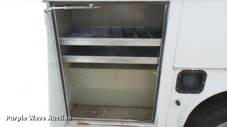 image for item DB3413 2008 Ford F250 Super Duty XL SuperCab utility bed pickup truck