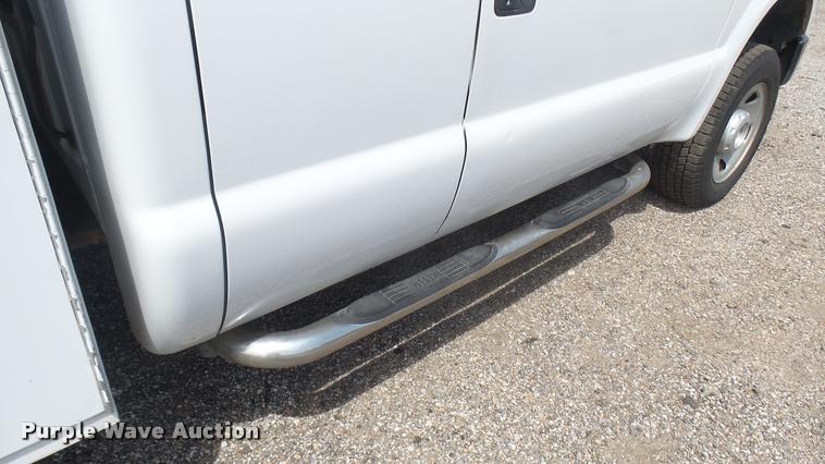 image for item DB3413 2008 Ford F250 Super Duty XL SuperCab utility bed pickup truck