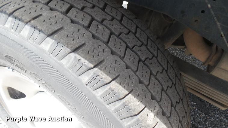 image for item DB3413 2008 Ford F250 Super Duty XL SuperCab utility bed pickup truck