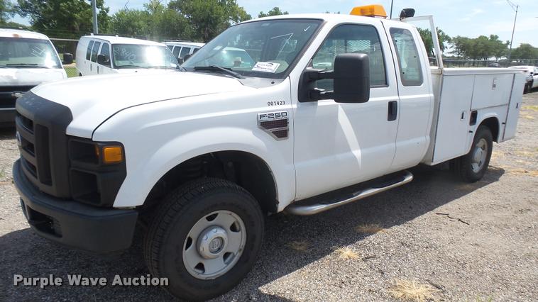 image for item DB3414 2008 Ford F250 Super Duty XL SuperCab utility bed pickup truck