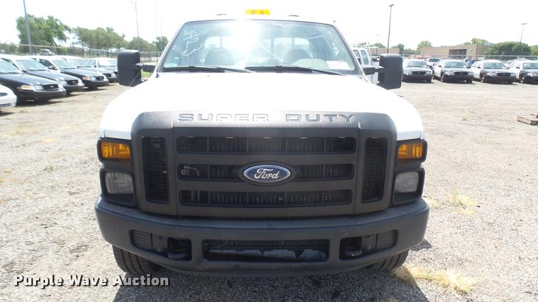 image for item DB3414 2008 Ford F250 Super Duty XL SuperCab utility bed pickup truck