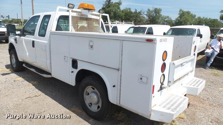 image for item DB3414 2008 Ford F250 Super Duty XL SuperCab utility bed pickup truck
