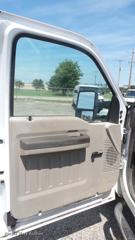 image for item DB3414 2008 Ford F250 Super Duty XL SuperCab utility bed pickup truck