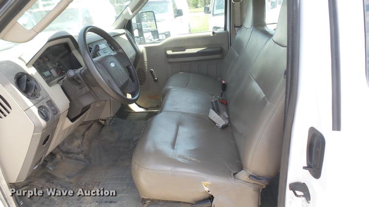 image for item DB3414 2008 Ford F250 Super Duty XL SuperCab utility bed pickup truck