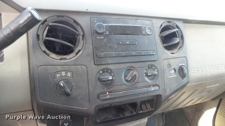 image for item DB3414 2008 Ford F250 Super Duty XL SuperCab utility bed pickup truck