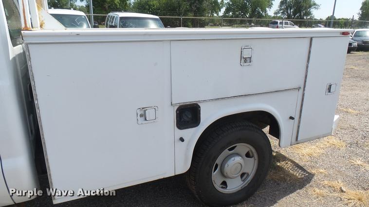 image for item DB3414 2008 Ford F250 Super Duty XL SuperCab utility bed pickup truck