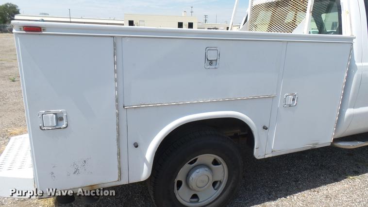 image for item DB3414 2008 Ford F250 Super Duty XL SuperCab utility bed pickup truck
