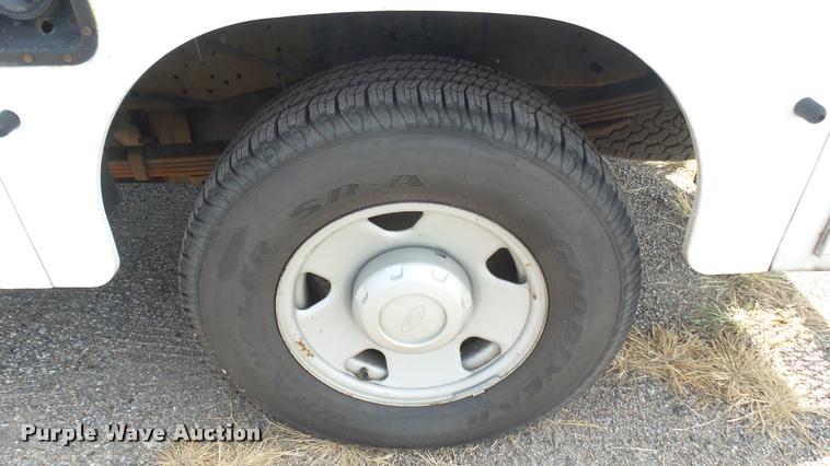 image for item DB3414 2008 Ford F250 Super Duty XL SuperCab utility bed pickup truck