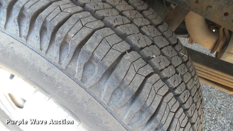 image for item DB3414 2008 Ford F250 Super Duty XL SuperCab utility bed pickup truck