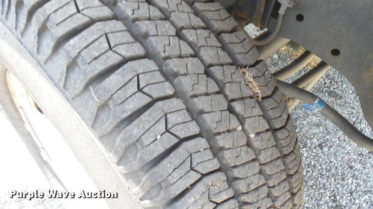 image for item DB3414 2008 Ford F250 Super Duty XL SuperCab utility bed pickup truck