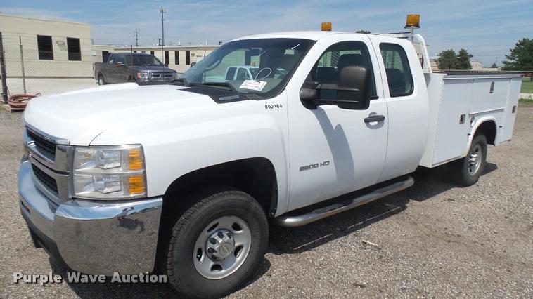 image for item DB3415 2010 Chevrolet Silverado 2500HD Ext. Cab utility bed pickup truck