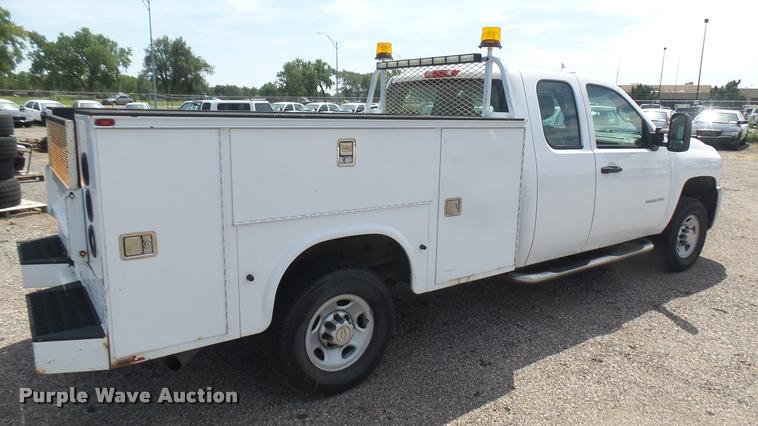 image for item DB3415 2010 Chevrolet Silverado 2500HD Ext. Cab utility bed pickup truck