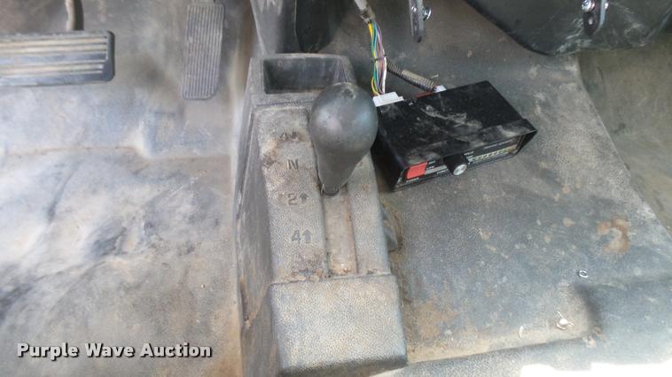 image for item DB3415 2010 Chevrolet Silverado 2500HD Ext. Cab utility bed pickup truck