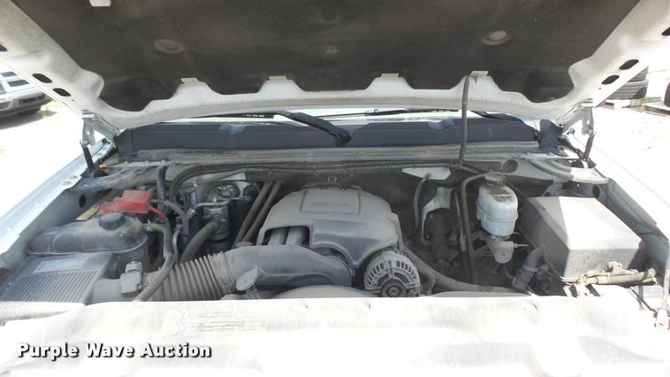 image for item DB3415 2010 Chevrolet Silverado 2500HD Ext. Cab utility bed pickup truck