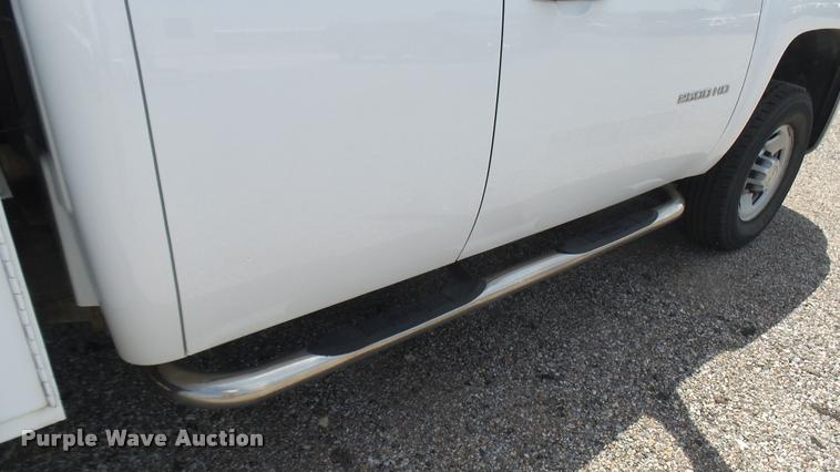image for item DB3415 2010 Chevrolet Silverado 2500HD Ext. Cab utility bed pickup truck