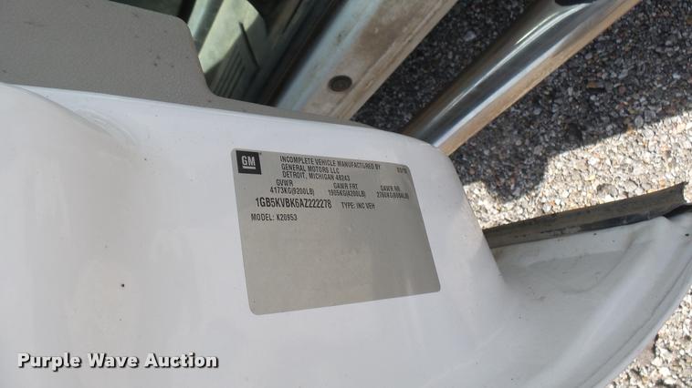 image for item DB3415 2010 Chevrolet Silverado 2500HD Ext. Cab utility bed pickup truck