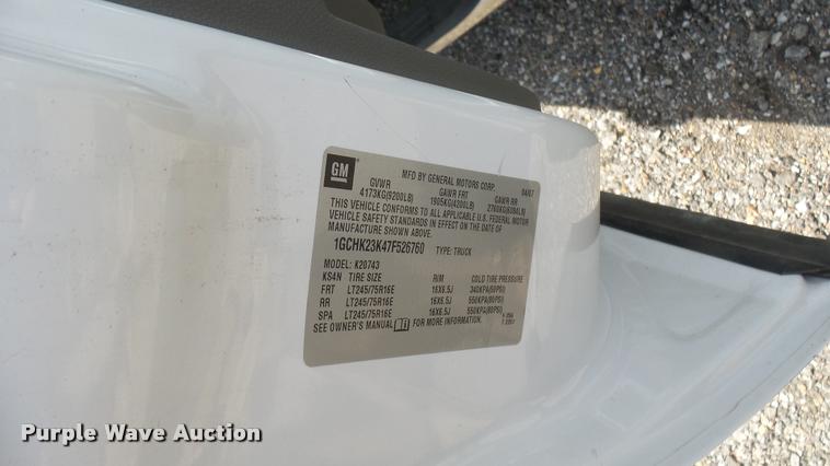 image for item DB3416 2007 Chevrolet Silverado 2500HD Crew Cab pickup truck