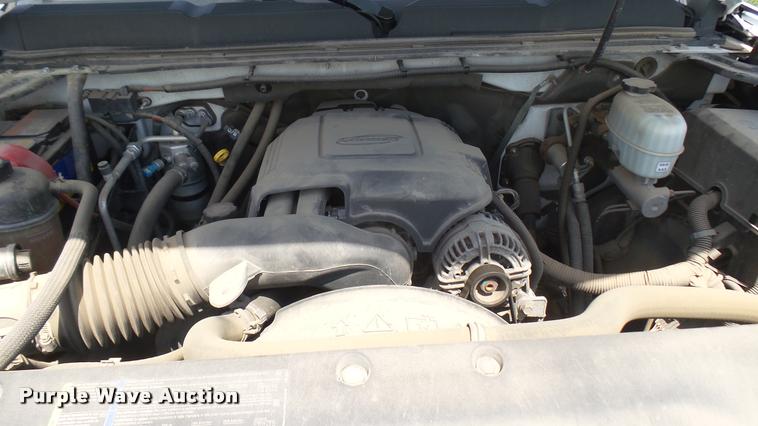 image for item DB3416 2007 Chevrolet Silverado 2500HD Crew Cab pickup truck