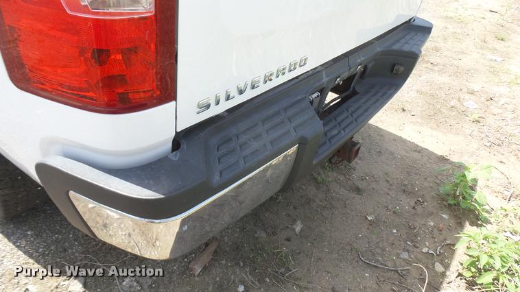 image for item DB3416 2007 Chevrolet Silverado 2500HD Crew Cab pickup truck