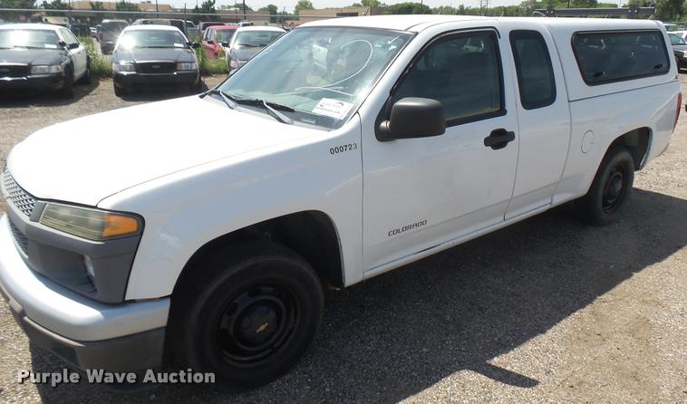 image for item DB3419 2005 Chevrolet Colorado Ext. Cab pickup truck