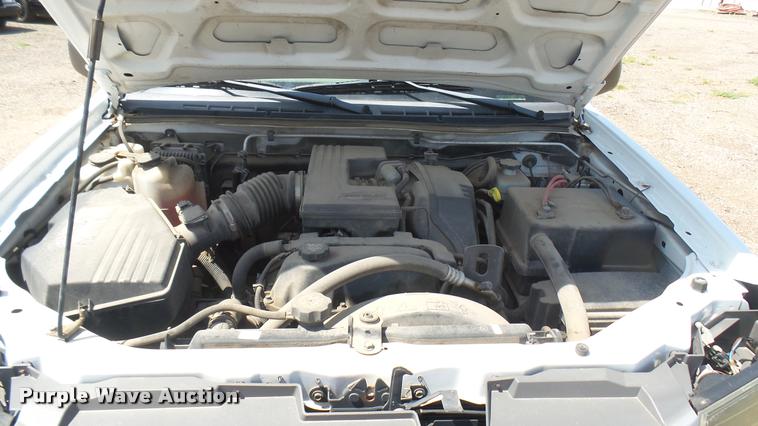 image for item DB3419 2005 Chevrolet Colorado Ext. Cab pickup truck