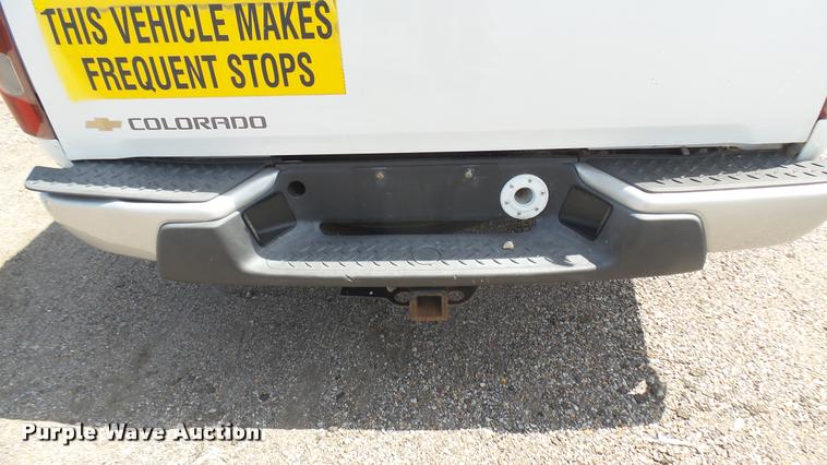 image for item DB3419 2005 Chevrolet Colorado Ext. Cab pickup truck