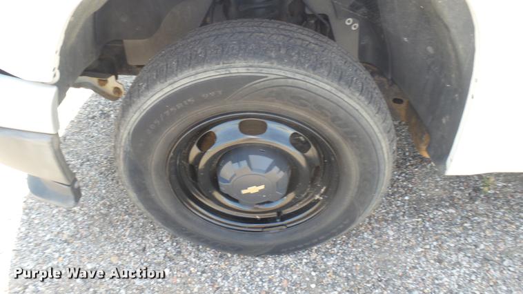 image for item DB3419 2005 Chevrolet Colorado Ext. Cab pickup truck