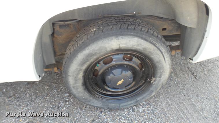 image for item DB3419 2005 Chevrolet Colorado Ext. Cab pickup truck