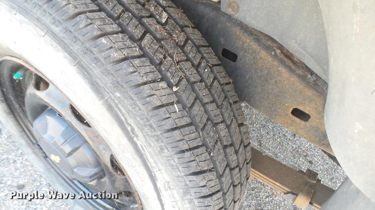 image for item DB3419 2005 Chevrolet Colorado Ext. Cab pickup truck