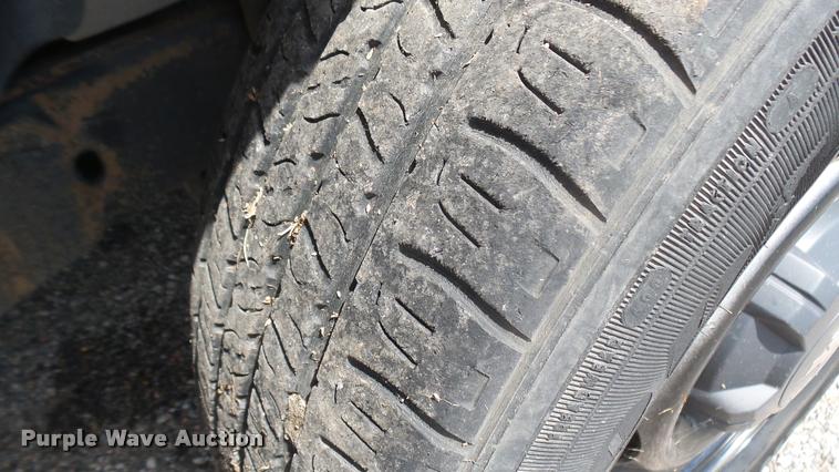 image for item DB3419 2005 Chevrolet Colorado Ext. Cab pickup truck