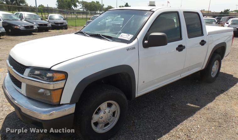 image for item DB3420 2006 Chevrolet Colorado Crew Cab pickup truck
