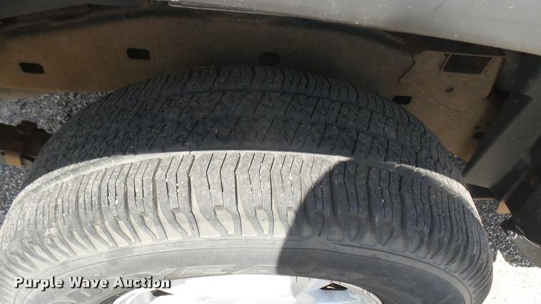 image for item DB3420 2006 Chevrolet Colorado Crew Cab pickup truck