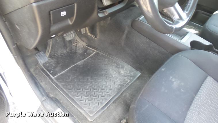 image for item DB3421 2007 Chevrolet Colorado LT Crew Cab pickup truck