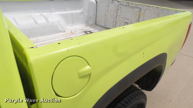 image for item DB3422 2008 Chevrolet Colorado Crew Cab pickup truck