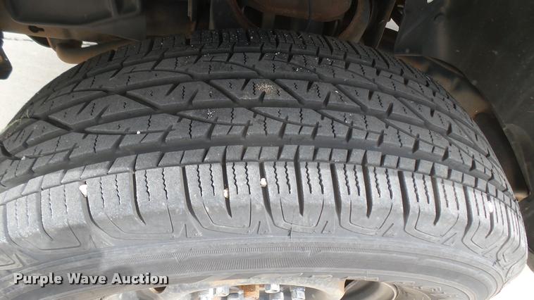 image for item DB3422 2008 Chevrolet Colorado Crew Cab pickup truck