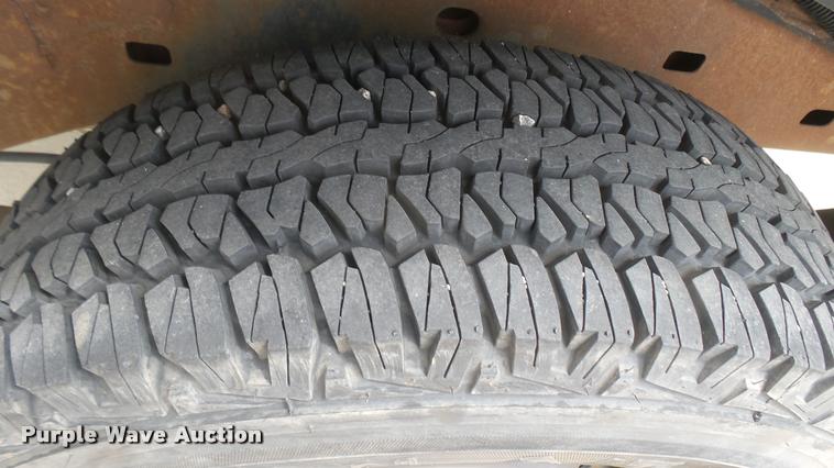 image for item DB3422 2008 Chevrolet Colorado Crew Cab pickup truck