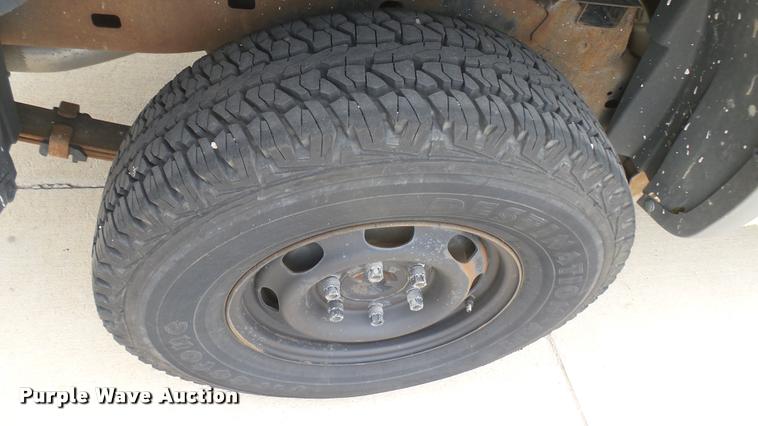 image for item DB3422 2008 Chevrolet Colorado Crew Cab pickup truck