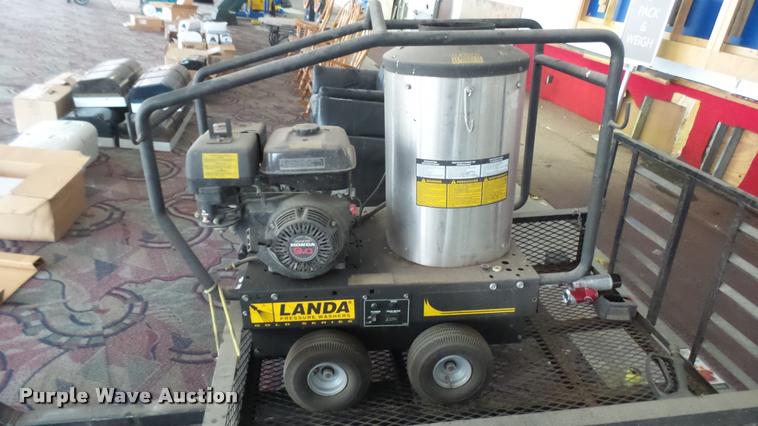 image for item DL9877 Landa pressure washer