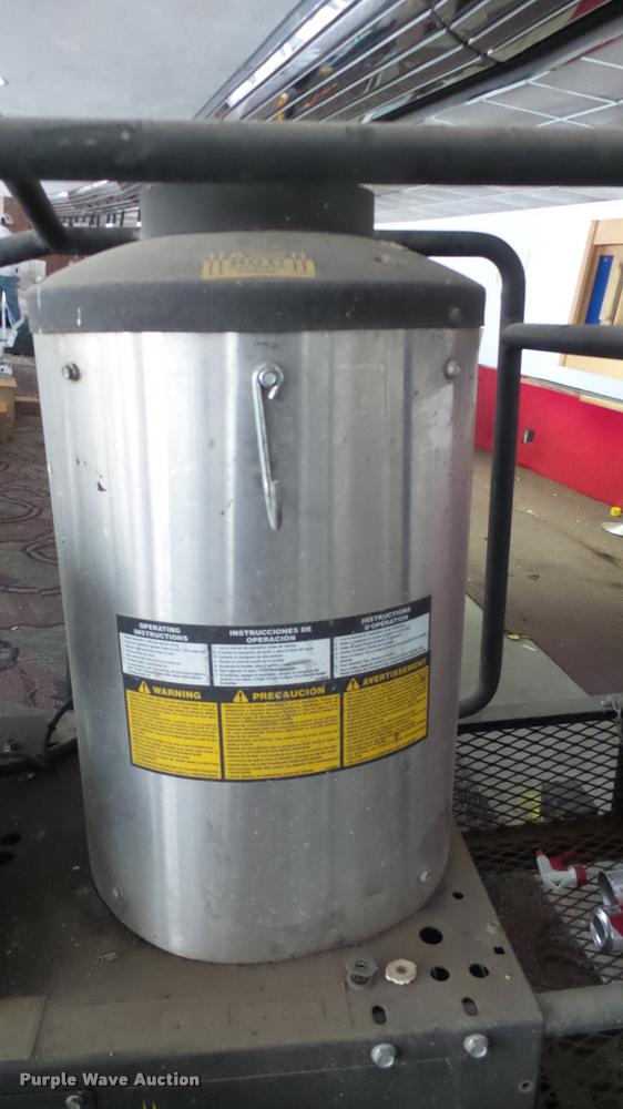 image for item DL9877 Landa pressure washer