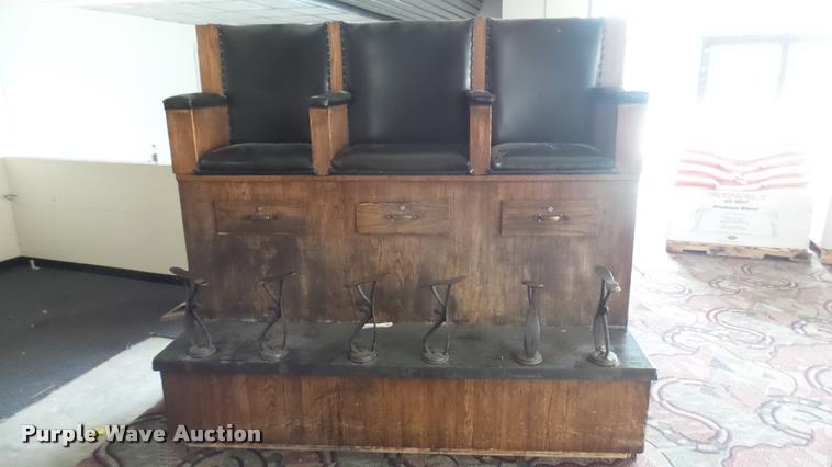 image for item DL9885 Shoe shine station