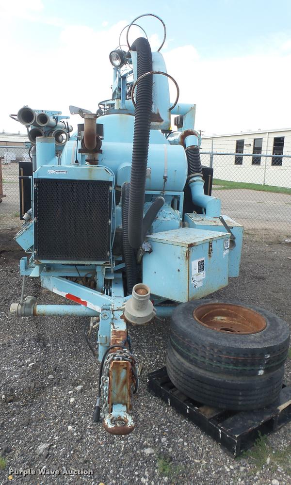 image for item DL9918 2001 Vactor vacuum system