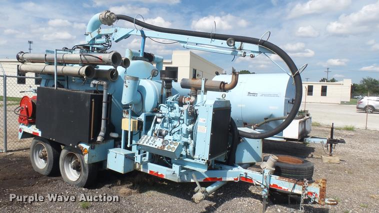 image for item DL9918 2001 Vactor vacuum system