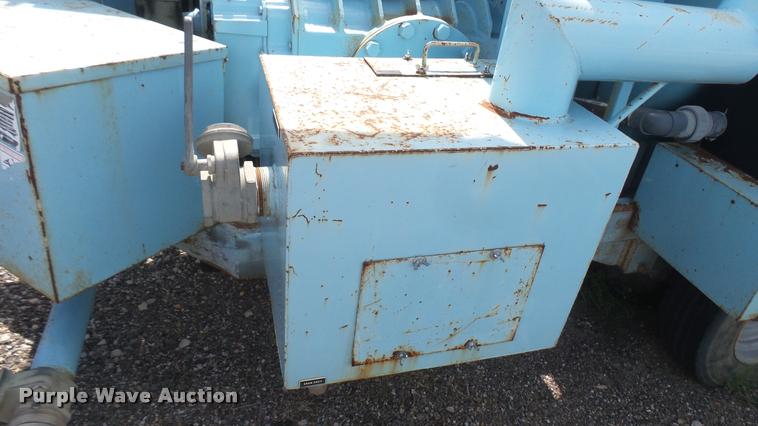 image for item DL9918 2001 Vactor vacuum system