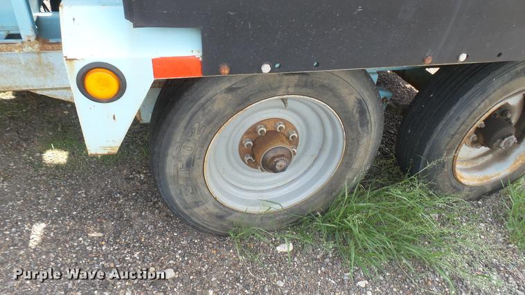 image for item DL9918 2001 Vactor vacuum system