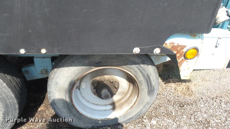 image for item DL9918 2001 Vactor vacuum system